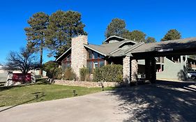 Majestic Mountain Inn in Payson